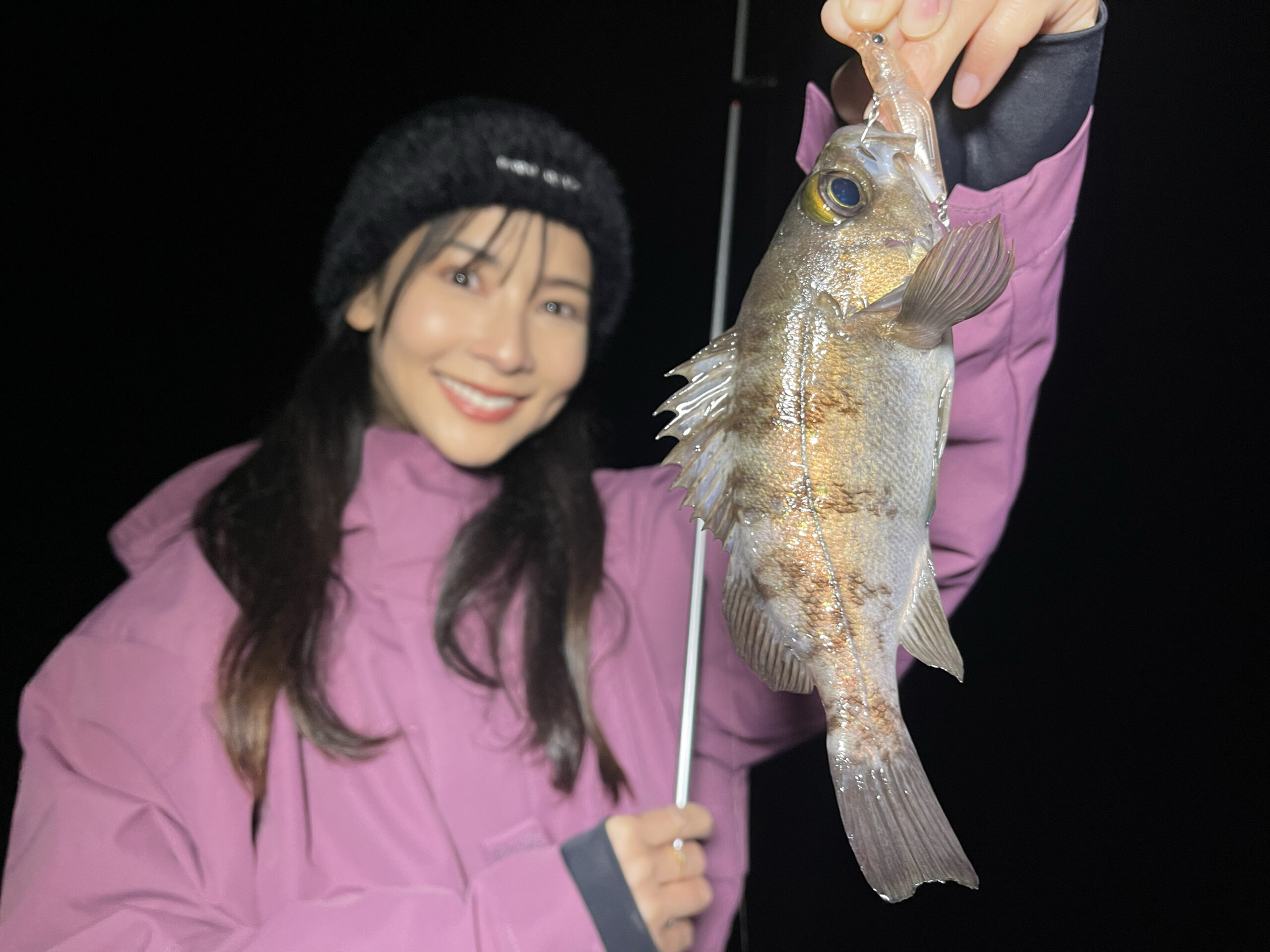 こんなに釣れる！ 投げて巻くだけ『アメミノー48SR-SF』でメバル